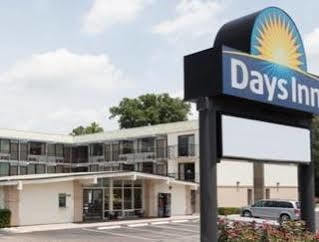 Days Inn By Wyndham Raleigh South Exterior photo